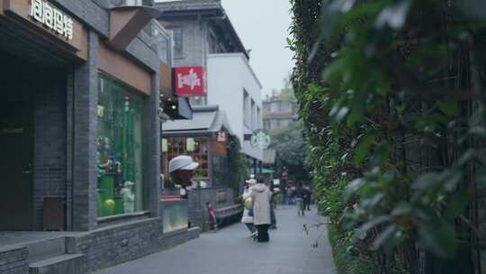 古镇街道老街游客行人