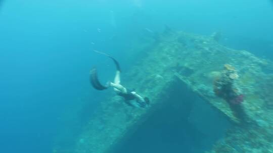 巴厘岛真船自由潜