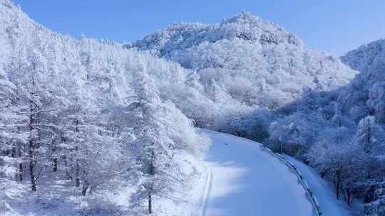 秦岭分水岭  冰雪世界