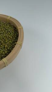 白底滑轨绿豆豆子健康食材