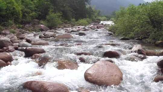 石头风景莫干山风景区 水流青山绿水