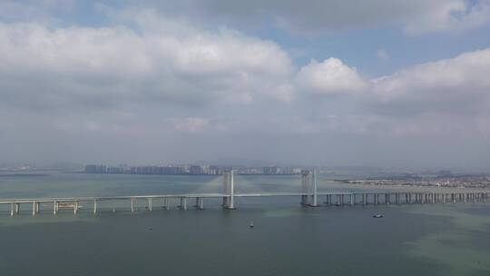 泉州湾跨海大桥航拍海上大桥大海桥梁