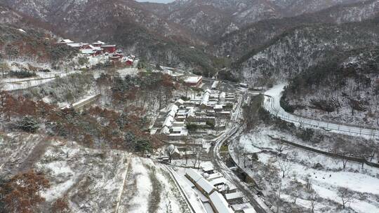 2022年第一场雪，青山粉黛