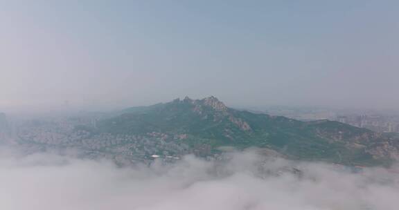 航拍青岛平流雾风光