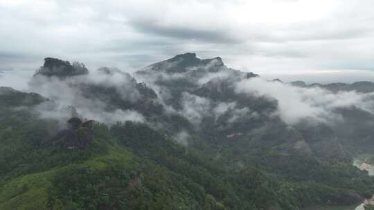 航拍武夷山风景区国家森林公园丹霞地貌风光