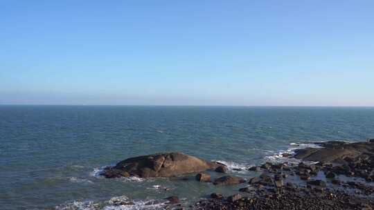 海上礁石海水海洋暗礁海岸线岩石大海风景