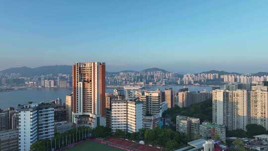 航拍香港维多利亚港城市天际线万里无云风景