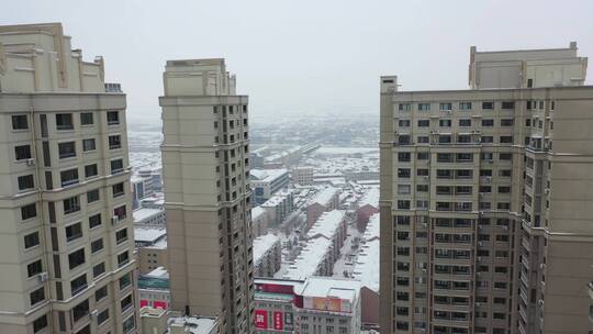 冬天小城雪景穿越楼宇