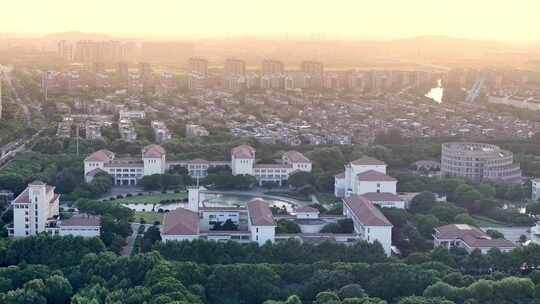 航拍上海立信会计金融学院(松江校区)