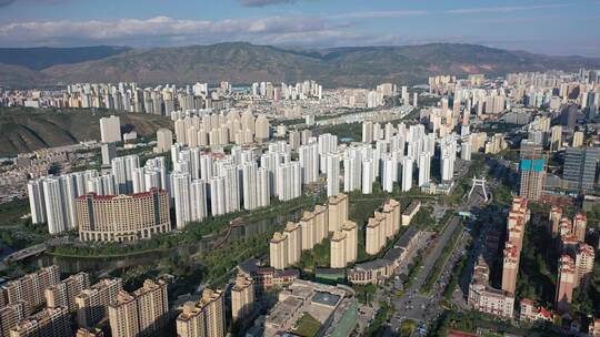 西宁海湖广场地产楼盘市中心繁华城市风光