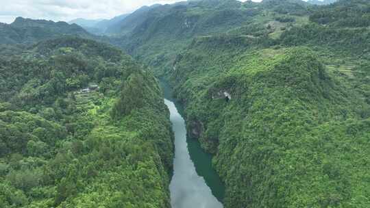 大山大河航拍