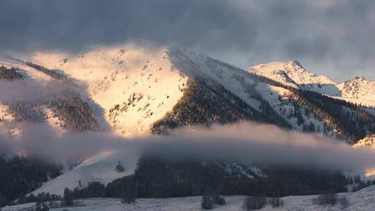 延时新疆冬季雪山