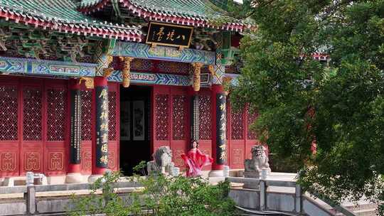 穿着汉服游赣州八镜台航拍合集