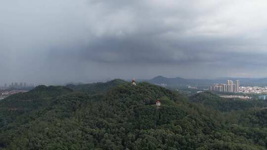 城市局部降雨航拍