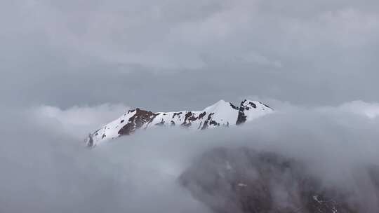 新疆赛力亚克达坂雪山航拍