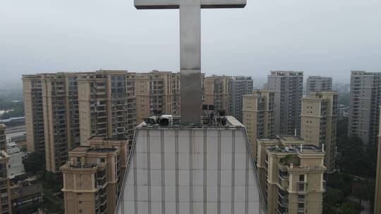 航拍基督教堂十字架视频素材模板下载