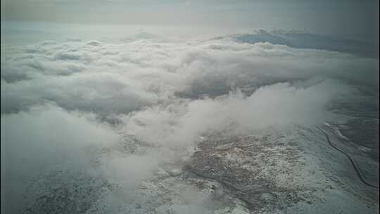 青海海北同宝山山顶云海延时视频