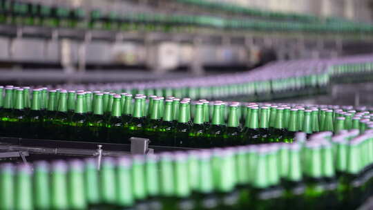 饮料工厂流水线生产画面