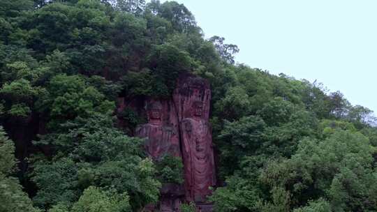 高清航拍四川眉山彭山彭祖山双佛雕像