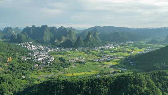 航拍桂林喀斯特地貌农田航拍中国