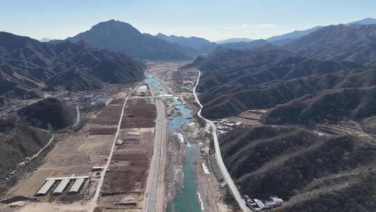 山区 村庄 航拍 山脉 村落蓝天