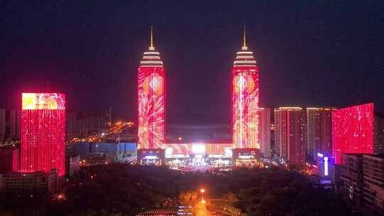 航拍枣庄流光溢彩的新城市政广场夜景