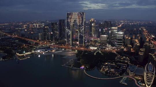 苏州金鸡湖畔城市夜景