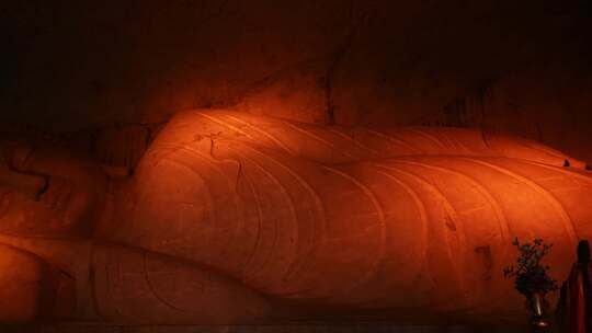 绍兴新昌大佛寺卧佛殿