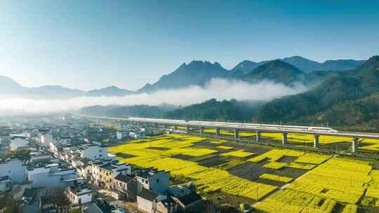 高铁驶过山川合集