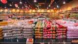 超市货架摆放的购物商品食品水果蔬菜ai素高清在线视频素材下载