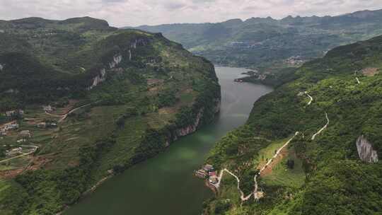 贵州毕节乌江渡水库峡谷自然风光航拍