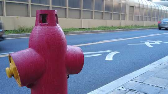 【4K】马路边的消防栓