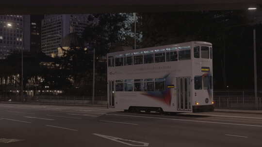 香港中环马路街景夜景