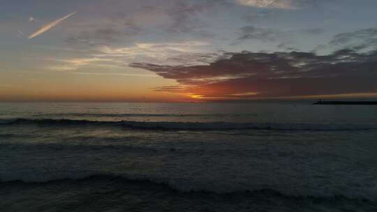 夕阳下海洋的美景