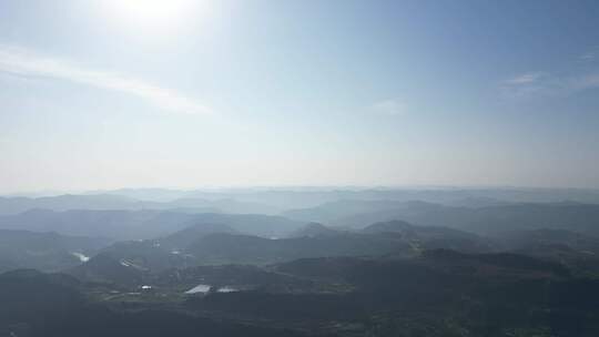 山川云雾千里江山