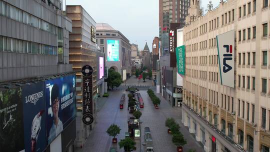 疫情下上海南京路步行街空镜