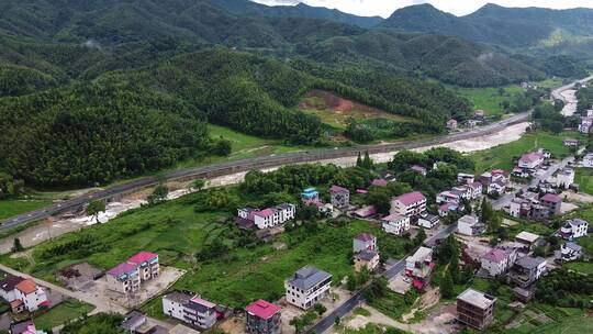 武功山山脚河流