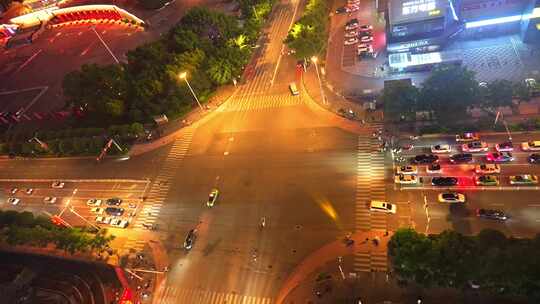 十字路口城市车流延时车辆交通夜晚夜景