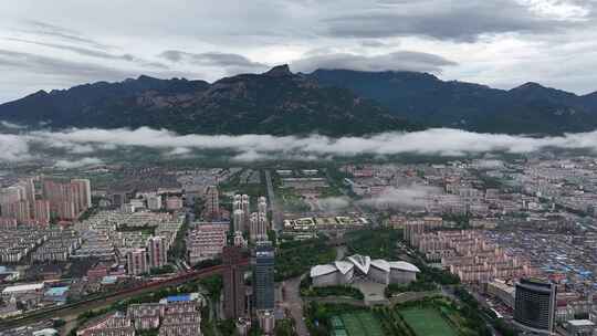 雨后的泰安