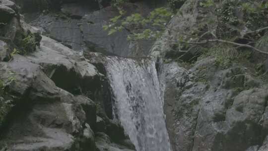 浙江温州泰顺乌岩岭山涧流水