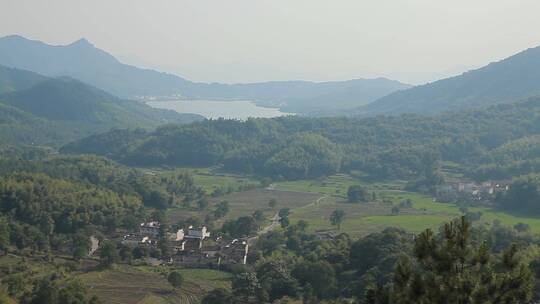 （多镜头）山林别墅度假小木屋