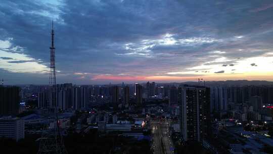 城市夜景航拍 傍晚落日余晖