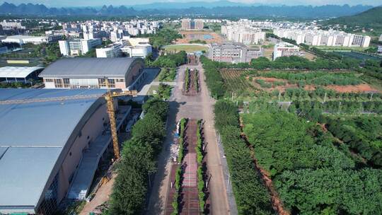 航拍雁山的大学院校和高校