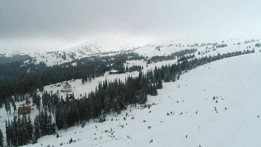 从空中俯瞰滑雪区