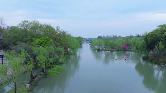 航拍烟雨江南扬州瘦西湖风景区