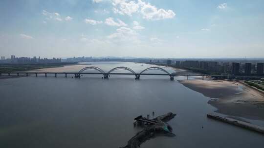 杭州钱塘江九堡大桥江边江景风景航拍视频素材模板下载