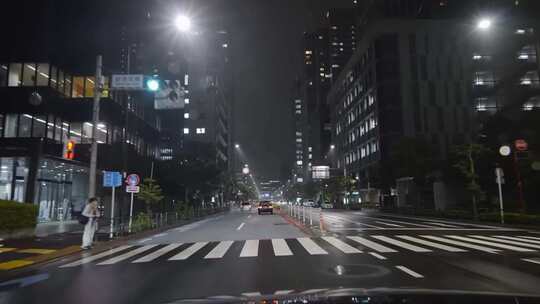 车内固定机位拍摄（下雨）