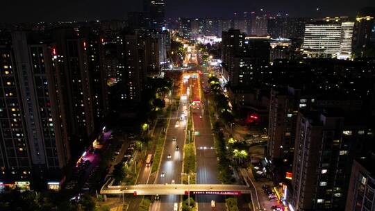 城市马路夜景航拍延时车流