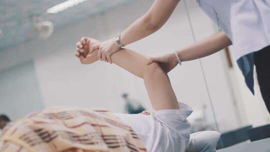 医生病人康复运动