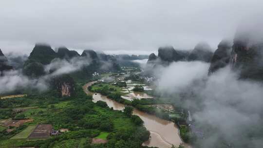 桂林遇龙河洪水来临